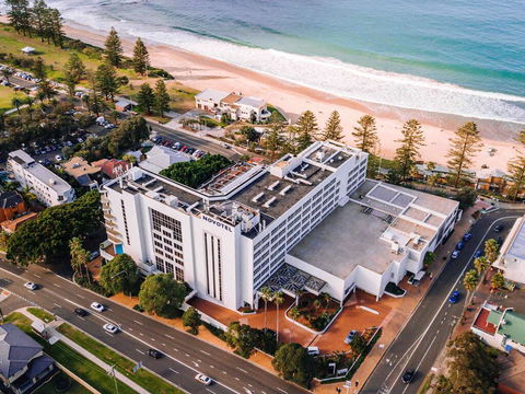 Novotel Wollongong Northbeach - Foster Accommodation 0