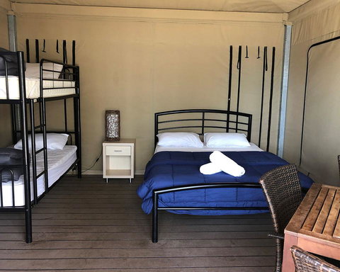 NRMA Lake Somerset Holiday Park - Foster Accommodation 2