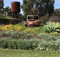 Nutcrackers Lodge - Foster Accommodation
