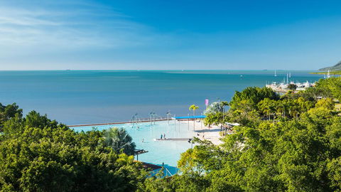 Oaks Cairns Hotel - Foster Accommodation 1