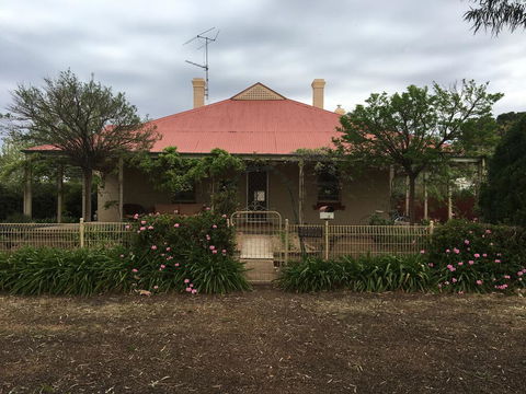 Oakwood Cottage - Foster Accommodation 0