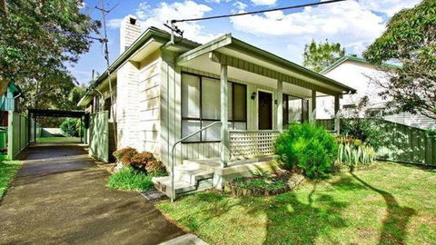 Ocean Beach Cottage - Foster Accommodation 2