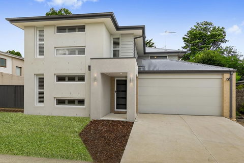 OCEAN BREEZE Family Home - Foster Accommodation 0