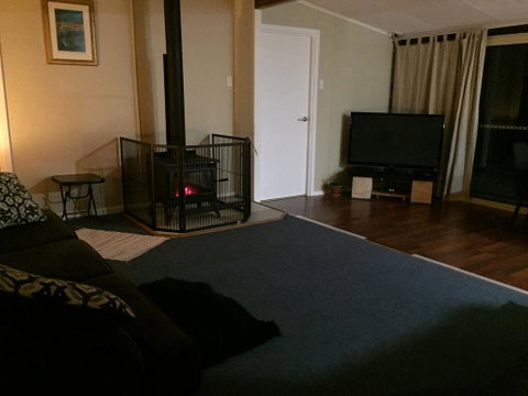 Ocean Song Cottage - Foster Accommodation 0