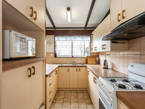 OCEAN SOUNDS - Anglesea - Foster Accommodation 2