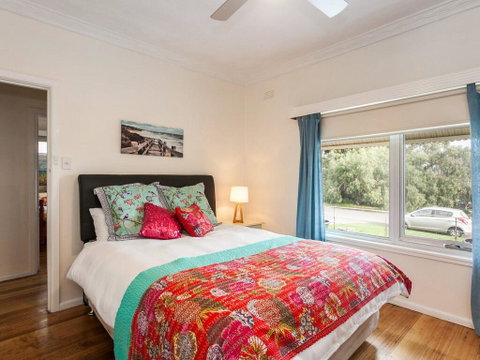 OCEAN SOUNDS - Anglesea - Foster Accommodation 1