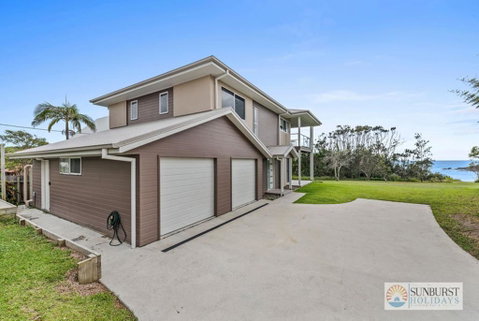Oceanview Beach Front - Foster Accommodation 3
