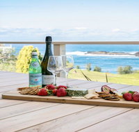 Ohana Oasis - front row to reserve beach and ocean - Foster Accommodation