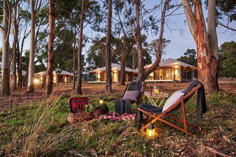 Olio Bello Lakeside Glamping - Foster Accommodation 2