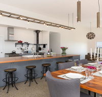 On A Hill - modern country home near Braidwood - Foster Accommodation