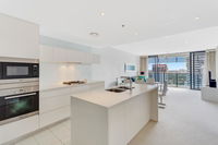 Oracle - 5 Star Luxury - Level 25