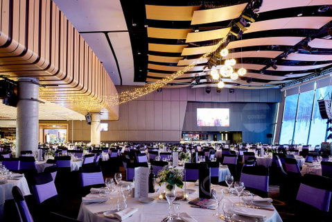 Oval Hotel - Foster Accommodation 1