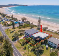 Pacifica 2 - Opposite the beach at Brooms Head - Foster Accommodation