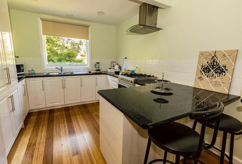 Paddys Creek Retreat - Foster Accommodation 2