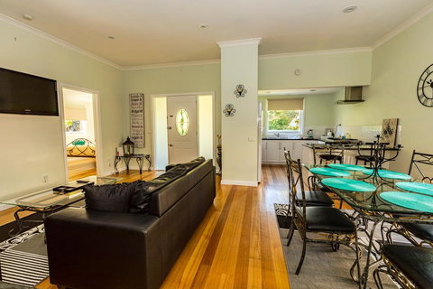 Paddys Creek Retreat - Foster Accommodation 3