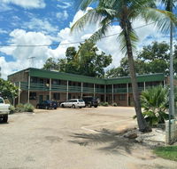 Palm Court Backpackers - Foster Accommodation