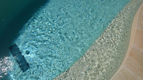 Palm Lakeside Holiday Home - Bowen, Whitsundays, Queensland - Foster Accommodation 1