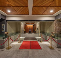 Palms Hotel - Foster Accommodation