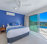 Panoramic Island Views - Shute Harbour - Foster Accommodation