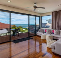 Panoramic views from Private Roof top Deck - Foster Accommodation
