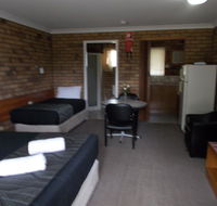 Park House Motor Inn - Foster Accommodation