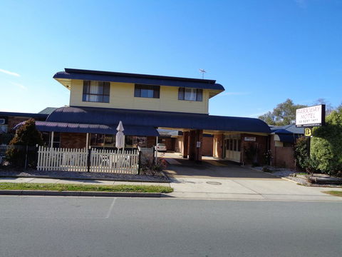 Parkway Motel - Foster Accommodation 0