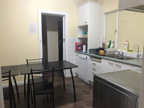 Pasadena Quinlan - Foster Accommodation 3