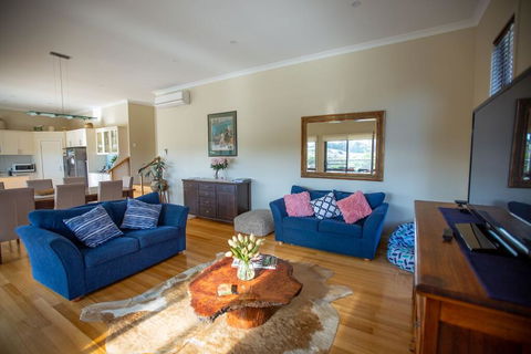 Paula's Place 8 Ti Tree Close Robe - Foster Accommodation 0
