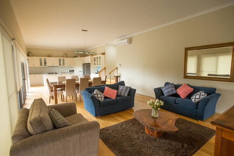 Paula's Place 8 Ti Tree Close Robe - Foster Accommodation 2