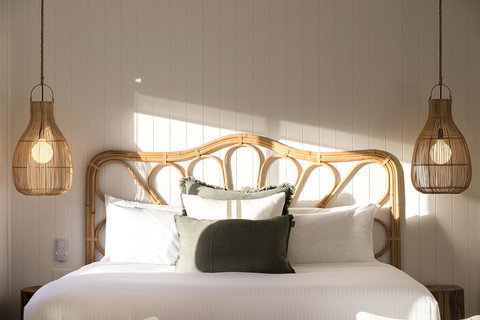 Pebbly Beach Escape - Foster Accommodation 2