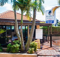 Pegasus Motor Inn and Serviced Apartments - Foster Accommodation
