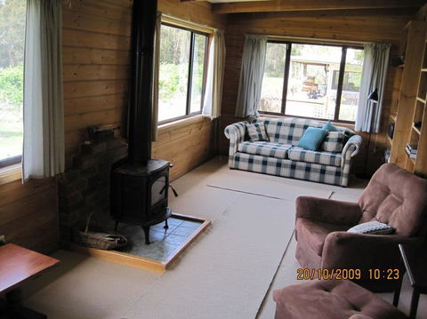 Pennyroyal Raspberry Farm & Cidery - Foster Accommodation 2