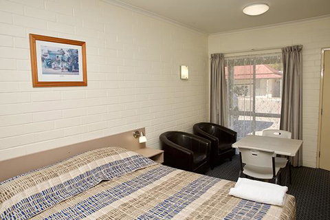 Pioneer Motel Goondiwindi - Foster Accommodation 2