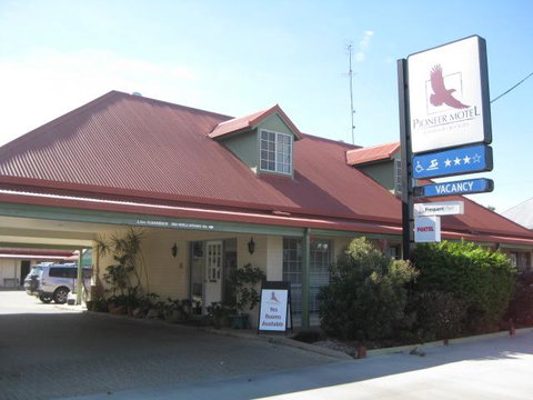 Pioneer Motel Goondiwindi - Foster Accommodation 1