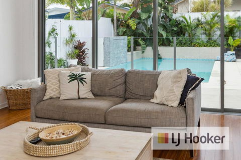 PIRIE BEACH House - Foster Accommodation 0