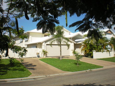 Poinciana Terraces - Foster Accommodation 0
