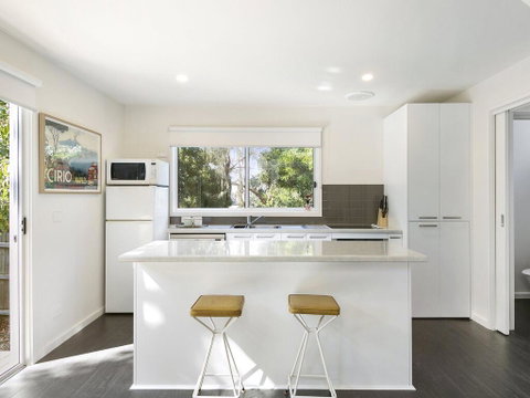 Point Roadknight Paradise Villa 6 - Foster Accommodation 1