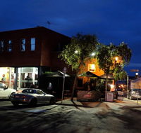 Prince Of Wales Hotel - Foster Accommodation