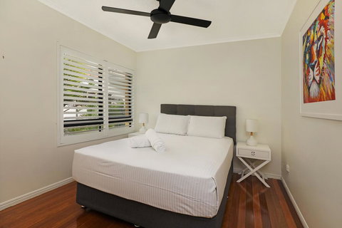 PRTFINO-THE ULTIMATE PENTHOUSE - Foster Accommodation 1