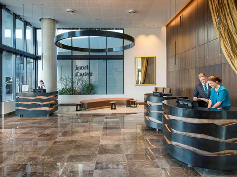 Pullman Brisbane Airport - Foster Accommodation 0