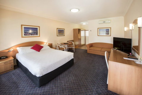 Quality Inn Penrith Sydney - Foster Accommodation 2
