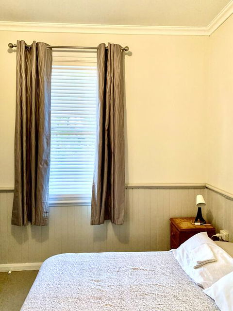 Railway Heritage Home - Foster Accommodation 2