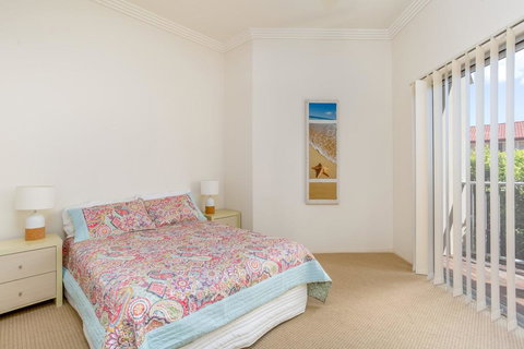 Rainbow Towers 2 - Rainbow Beach, High On The Hill, Panoramic Views, Wi-Fi - Foster Accommodation 1