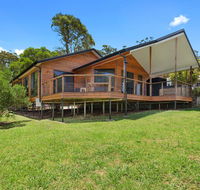 Ravensbourne Escape- Rose Alyce - Foster Accommodation