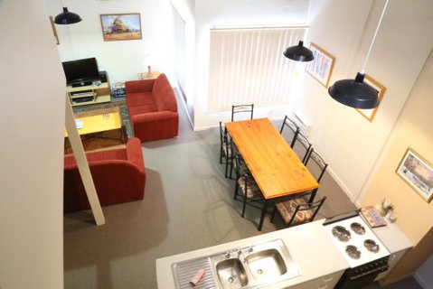 Razorback 2 - Foster Accommodation 1