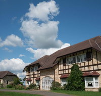 Razorback Holiday house with Incredible Views - Foster Accommodation