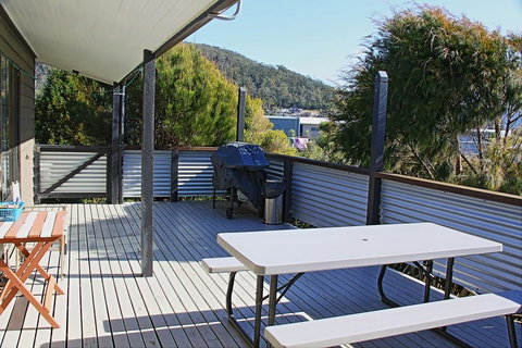 Redbill Beach Retreat - Foster Accommodation 0