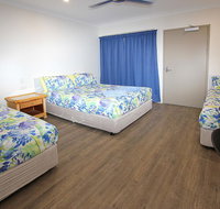 Reef Gardens Motel - Foster Accommodation