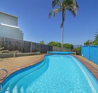 Relax At Lighthouse 4 Lighthouse Road - Foster Accommodation