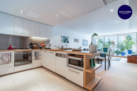 Relaxed Apartment In Camperdown - Foster Accommodation 0